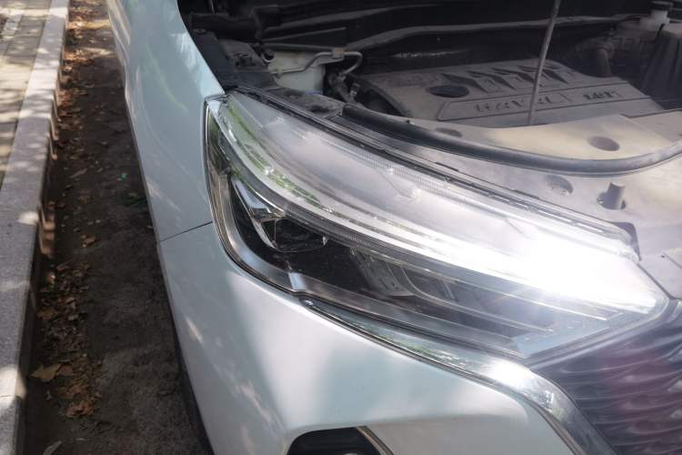 Used Haval M6 2021 PLUS 1.5T Manual Luxury Smart Connectivity Model Right Front Headlight