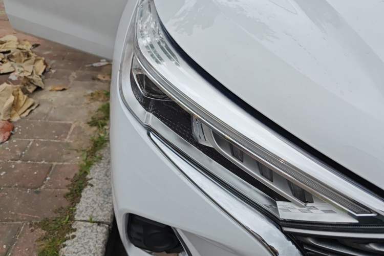 Used Haval M6 2021 PLUS 1.5T DCT Elite Smart Connectivity Model Right Front Headlight