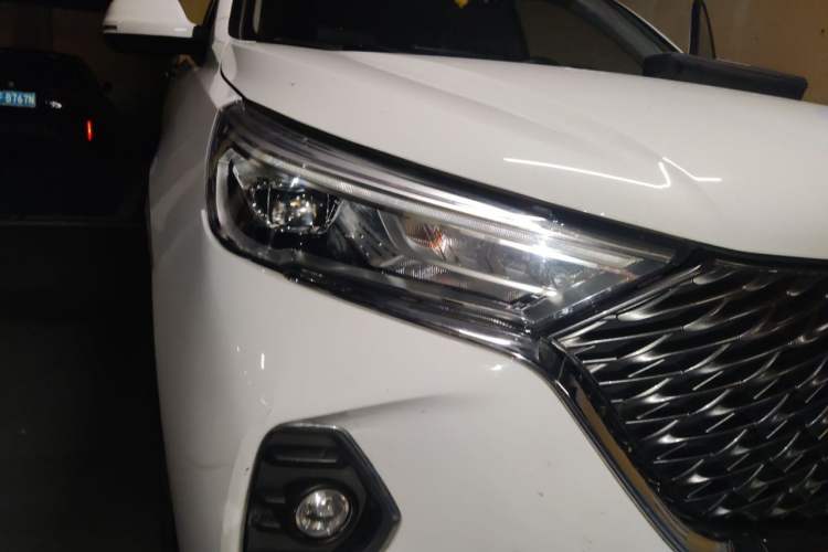 Used Haval M6 2021 PLUS 1.5T DCT Luxury Smart Connectivity Model Right Front Headlight