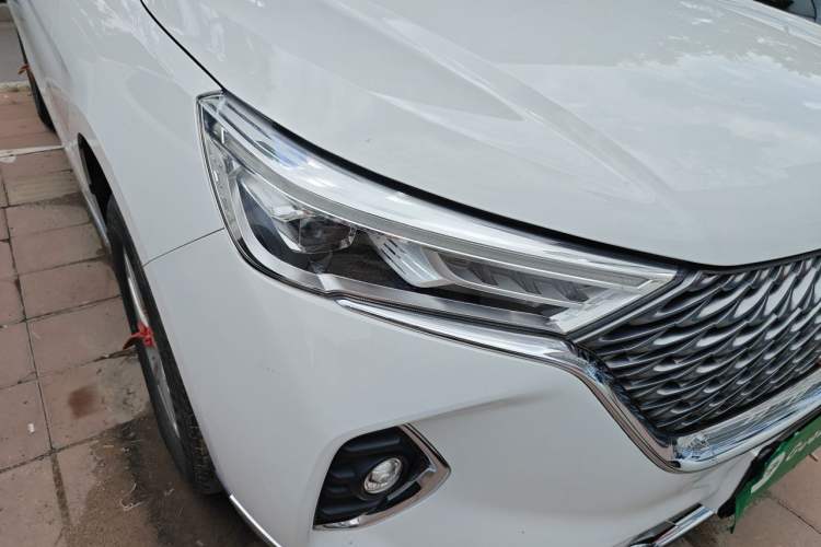 Used Haval M6 2021 PLUS 1.5T DCT Luxury Smart Connectivity Model Right Front Headlight