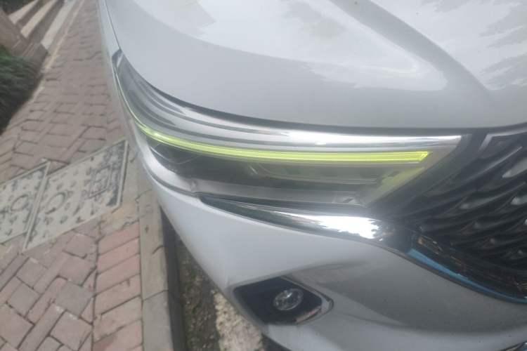 Used Haval M6 2021 PLUS 1.5T Manual Luxury Smart Connectivity Model Right Front Headlight