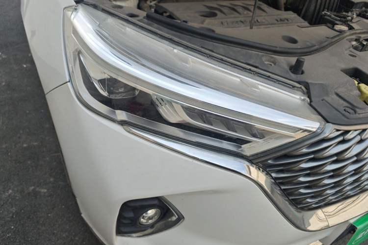 Used Haval M6 2021 PLUS 1.5T DCT Luxury Smart Connectivity Model Right Front Headlight