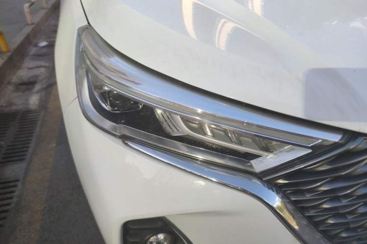 Used Haval M6 2021 PLUS 1.5T DCT Luxury Smart Connectivity Model Right Front Headlight
