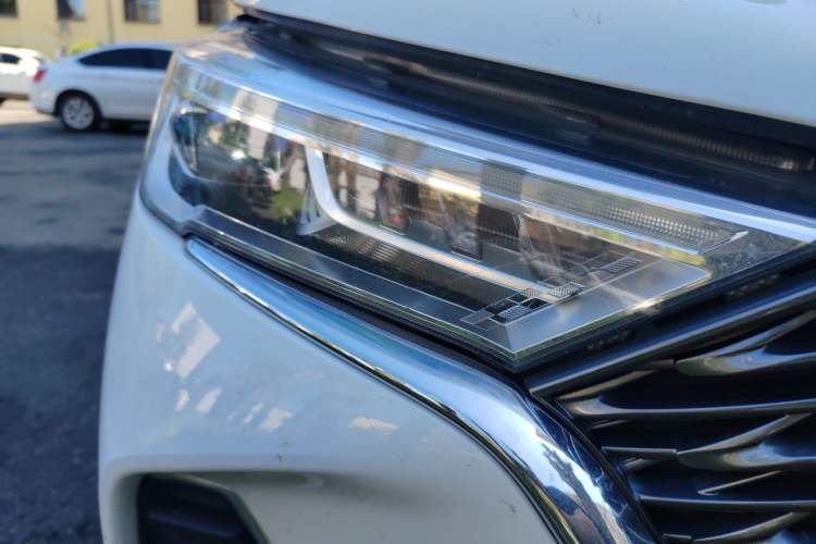 Used Haval M6 2021 PLUS 1.5T DCT Elite Smart Connectivity Model Right Front Headlight