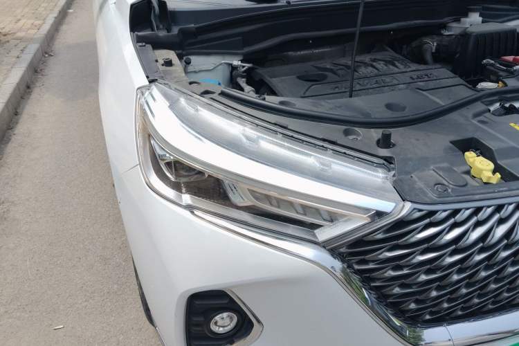 Used Haval M6 2021 PLUS 1.5T DCT Luxury Smart Connectivity Model Right Front Headlight