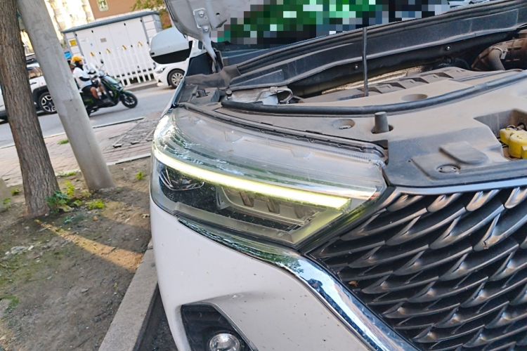 Used Haval M6 2021 PLUS 1.5T DCT Luxury Smart Connectivity Model Right Front Headlight