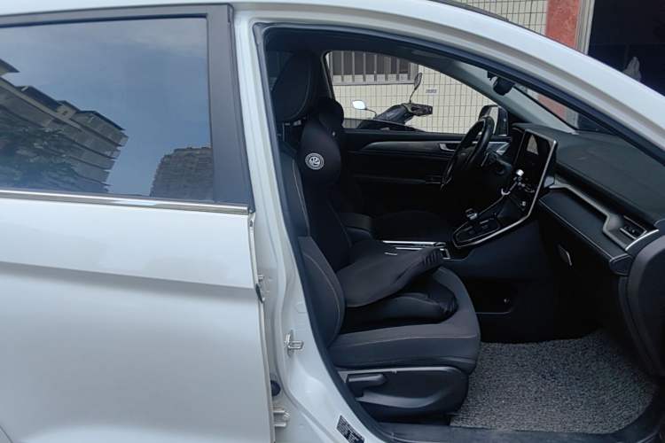 Used Haval M6 2021 PLUS 1.5T DCT Elite Smart Connectivity Model Right Front Seat