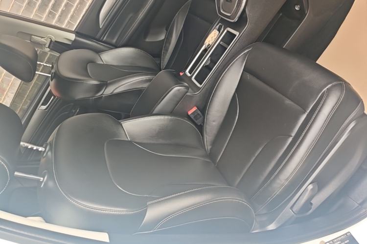 Used Haval M6 2021 PLUS 1.5T DCT Luxury Smart Connectivity Model Right Front Seat