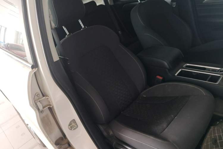 Used Haval M6 2021 PLUS 1.5T DCT Elite Smart Connectivity Model Right Front Seat