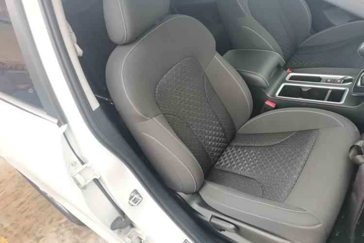 Used Haval M6 2021 PLUS 1.5T Manual Elite Smart Connectivity Model Right Front Seat