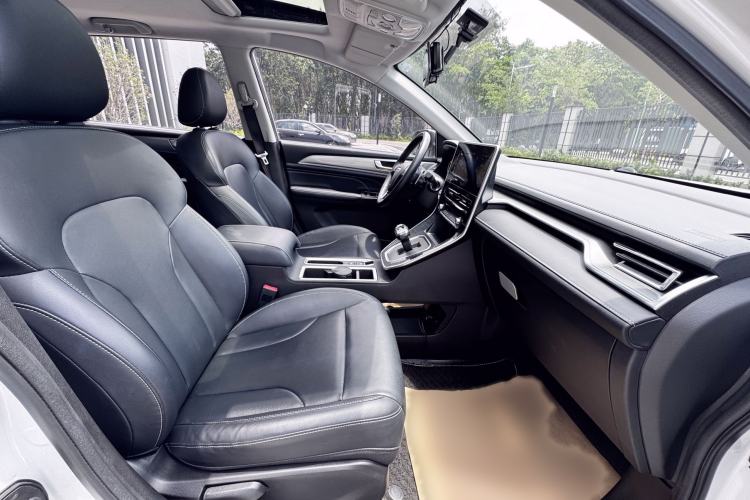 Used Haval M6 2021 PLUS 1.5T DCT Luxury Smart Connectivity Model Right Front Seat