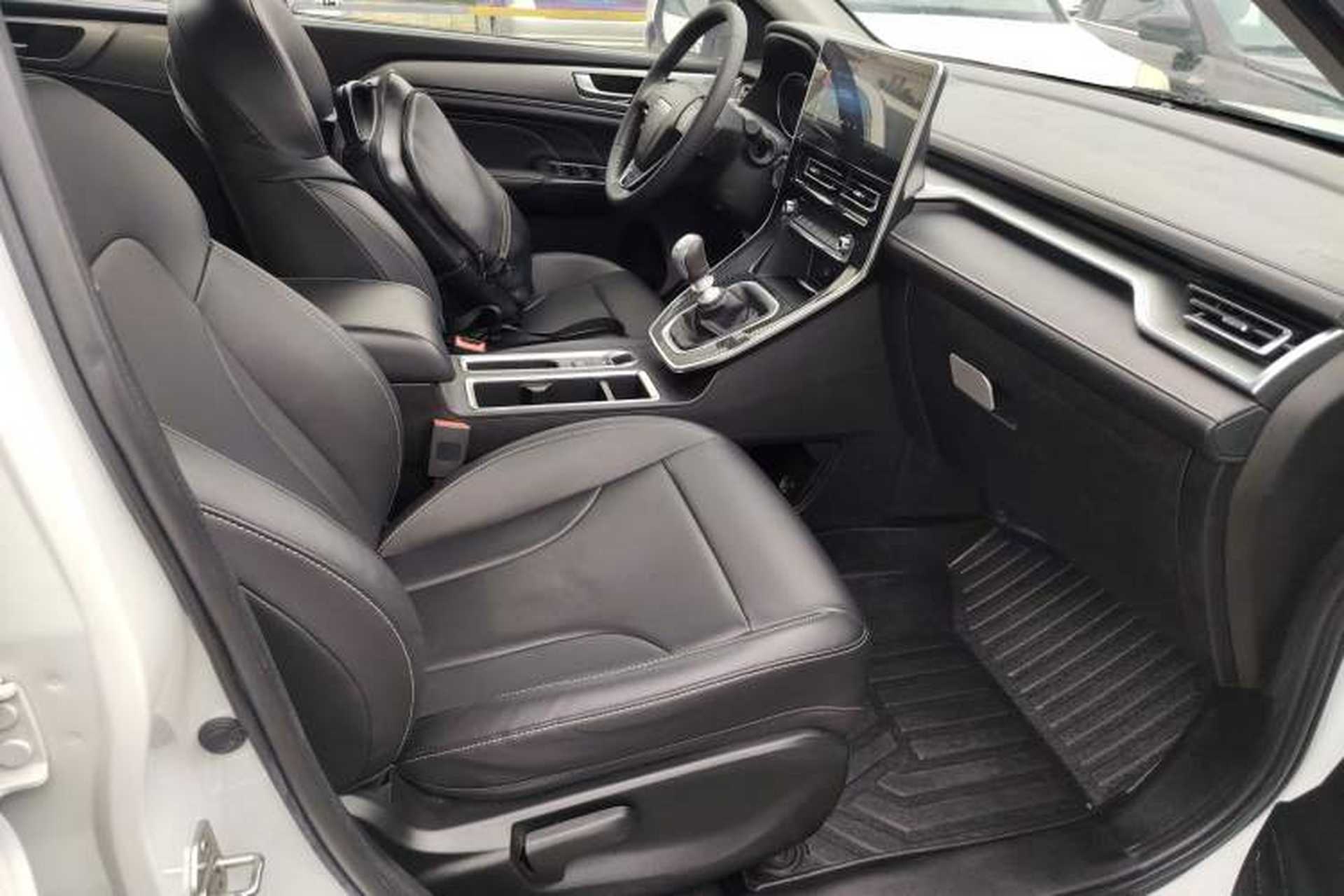 Used Haval M6 2021 PLUS 1.5T Manual Luxury Smart Connectivity Model Right Front Seat