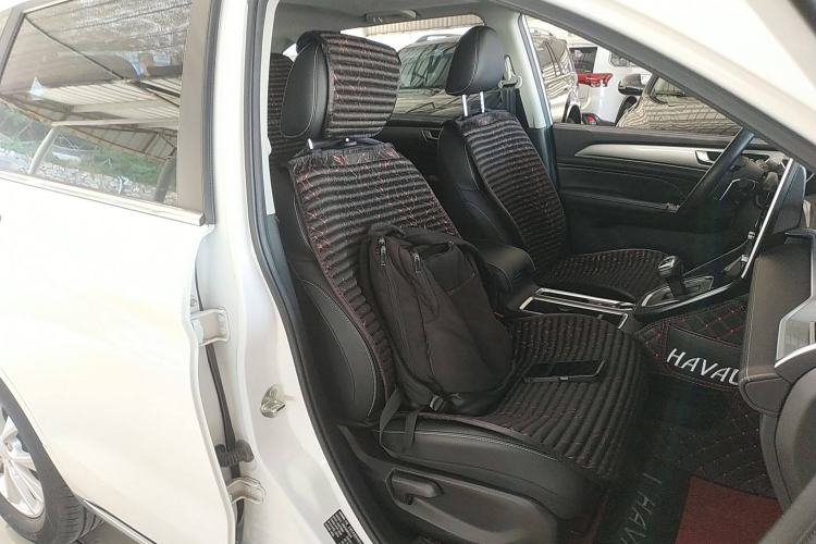 Used Haval M6 2021 PLUS 1.5T DCT Luxury Smart Connectivity Model Right Front Seat