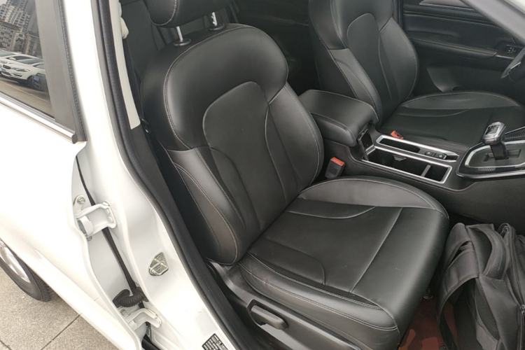 Used Haval M6 2021 PLUS 1.5T DCT Luxury Smart Connectivity Model Right Front Seat