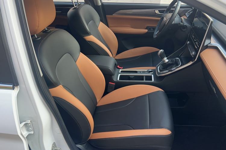 Used Haval M6 2021 PLUS 1.5T Manual Luxury Smart Connectivity Model Right Front Seat