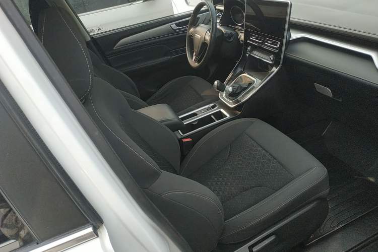 Used Haval M6 2021 PLUS 1.5T Manual Elite Smart Connectivity Model Right Front Seat