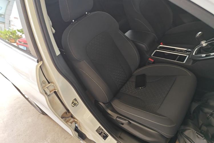 Used Haval M6 2021 PLUS 1.5T Manual Elite Smart Connectivity Model Right Front Seat