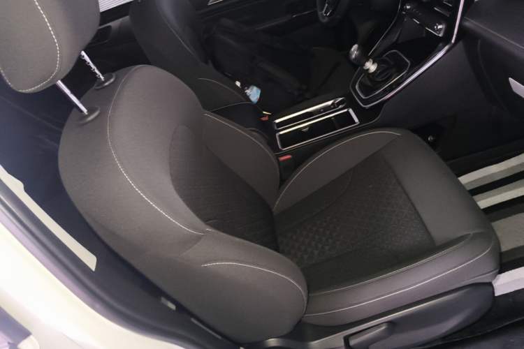 Used Haval M6 2021 PLUS 1.5T Manual Elite Smart Connectivity Model Right Front Seat