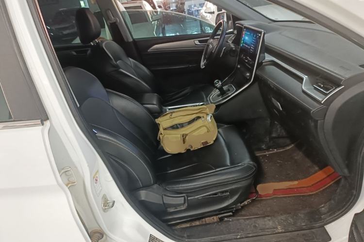 Used Haval M6 2021 PLUS 1.5T DCT Prestige Smart Connectivity Model Right Front Seat
