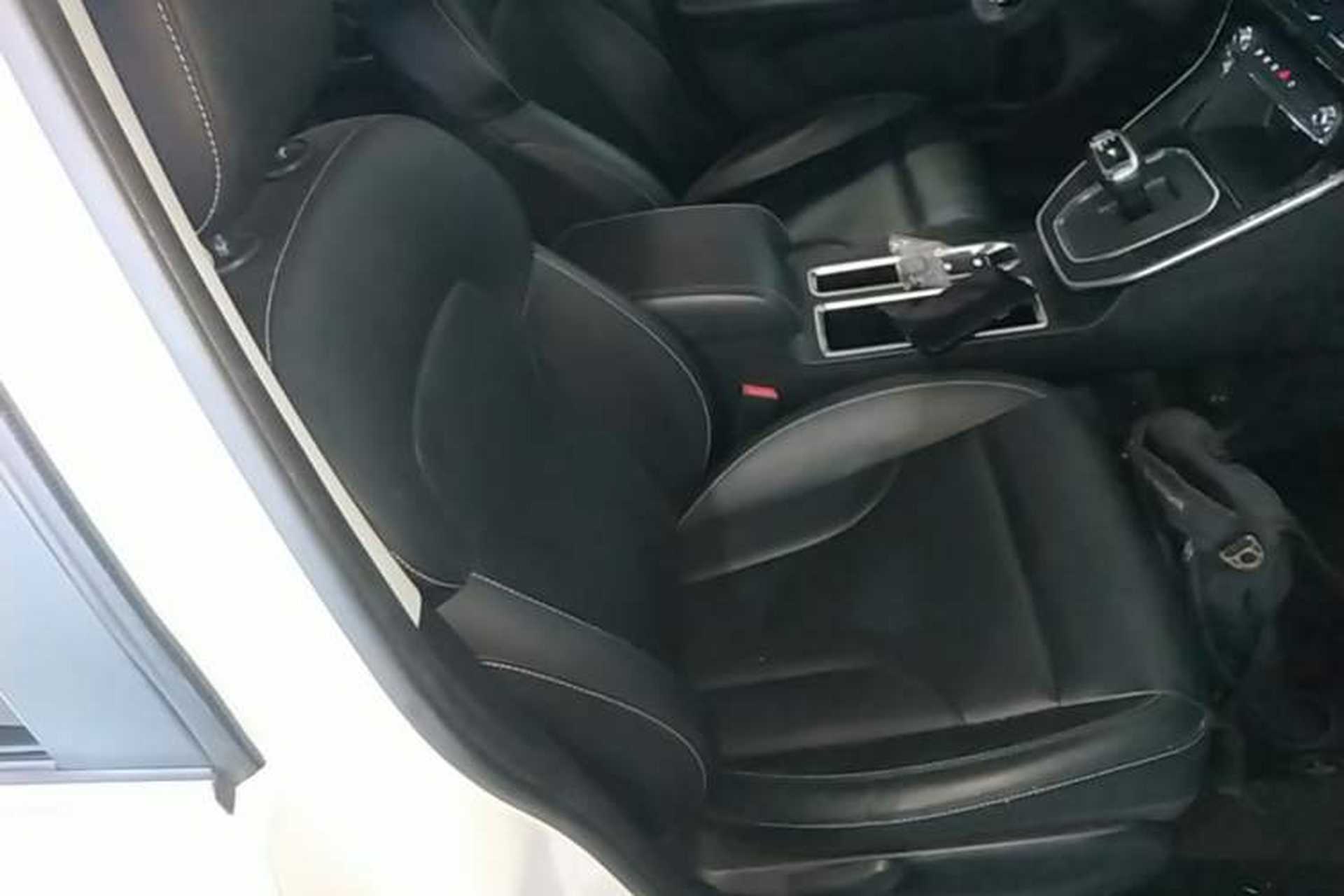 Used Haval M6 2021 PLUS 1.5T DCT Luxury Smart Connectivity Model Right Front Seat