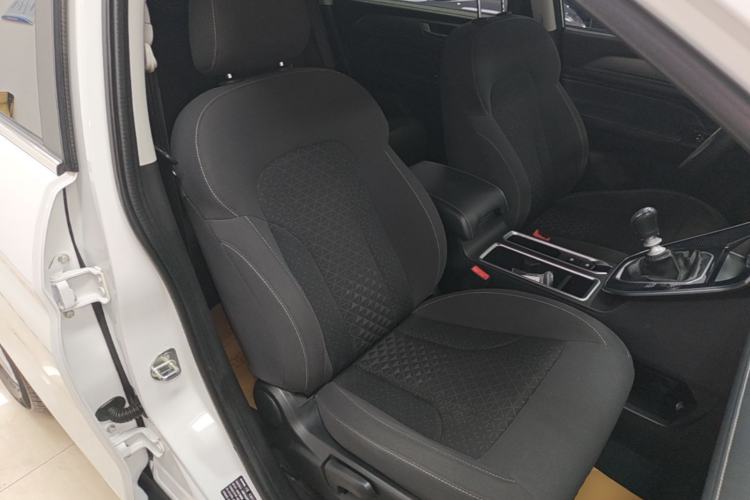 Used Haval M6 2021 PLUS 1.5T Manual Elite Smart Connectivity Model Right Front Seat