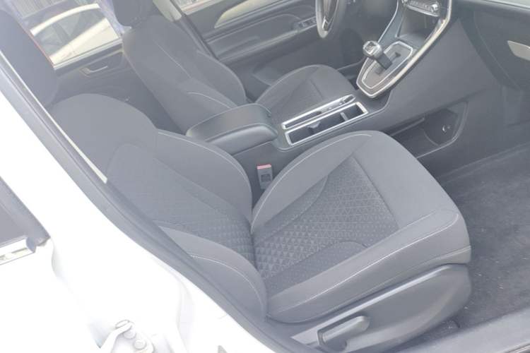 Used Haval M6 2021 PLUS 1.5T DCT Elite Smart Connectivity Model Right Front Seat