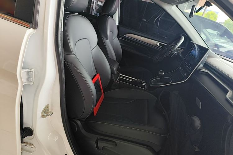 Used Haval M6 2021 PLUS 1.5T DCT Luxury Smart Connectivity Model Right Front Seat