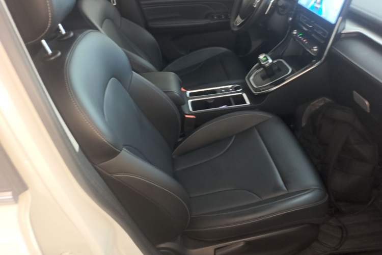 Used Haval M6 2021 PLUS 1.5T DCT Luxury Smart Connectivity Model Right Front Seat