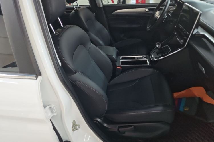 Used Haval M6 2021 PLUS 1.5T DCT Luxury Smart Connectivity Model Right Front Seat