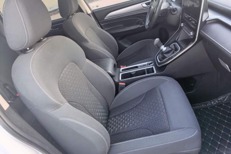 Used Haval M6 2021 PLUS 1.5T Manual Elite Smart Connectivity Model Right Front Seat