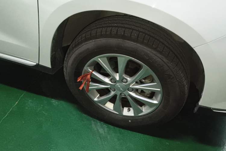 Used Haval M6 2021 PLUS 1.5T Manual Luxury Smart Connectivity Model Right Front Wheel Hub