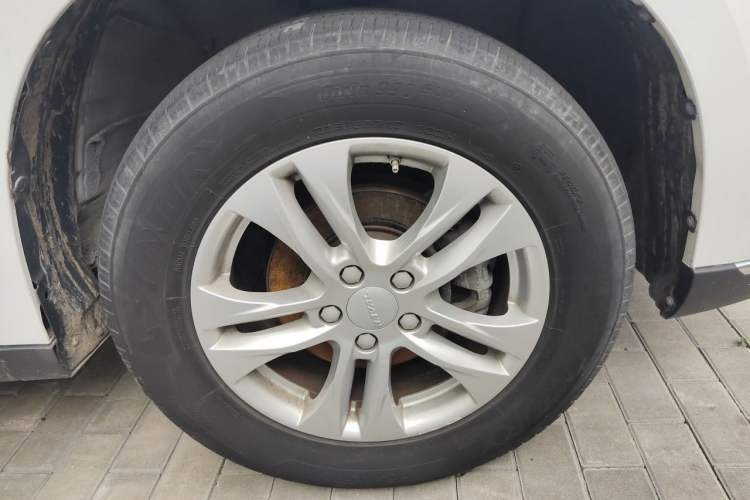 Used Haval M6 2021 PLUS 1.5T DCT Elite Smart Connectivity Model Right Front Wheel Hub