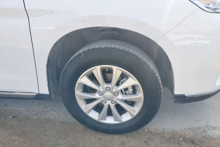 Used Haval M6 2021 PLUS 1.5T DCT Luxury Smart Connectivity Model Right Front Wheel Hub