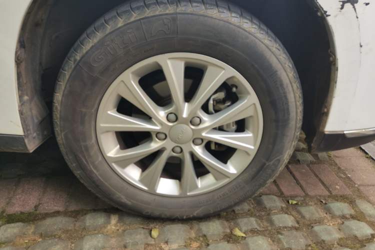 Used Haval M6 2021 PLUS 1.5T DCT Prestige Smart Connectivity Model Right Front Wheel Hub