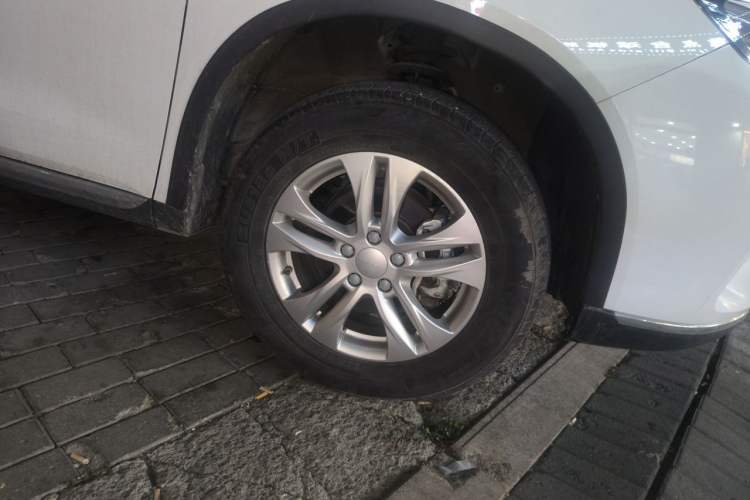 Used Haval M6 2021 PLUS 1.5T Manual Elite Smart Connectivity Model Right Front Wheel Hub