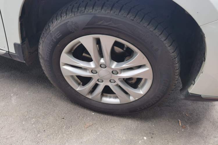 Used Haval M6 2021 PLUS 1.5T Manual Elite Smart Connectivity Model Right Front Wheel Hub