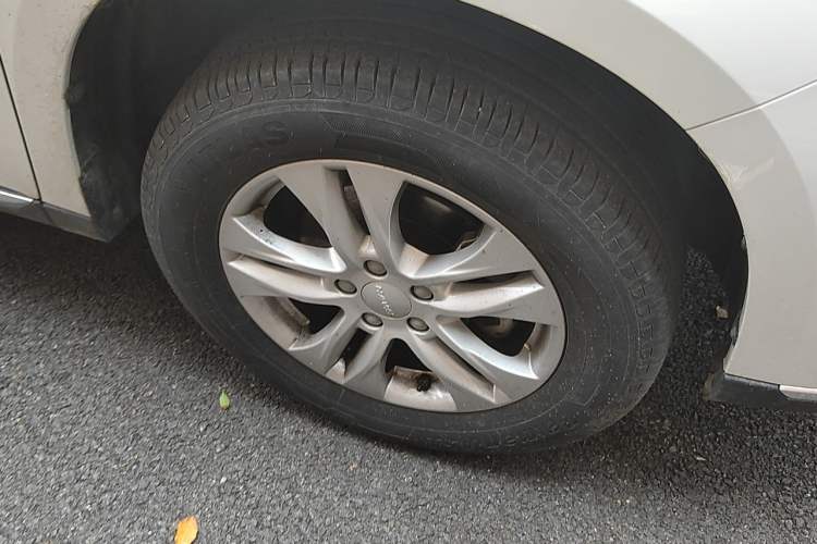 Used Haval M6 2021 PLUS 1.5T Manual Smart Edition Right Front Wheel Hub
