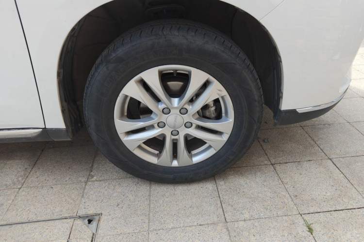 Used Haval M6 2021 PLUS 1.5T DCT Comfort Edition Right Front Wheel Hub