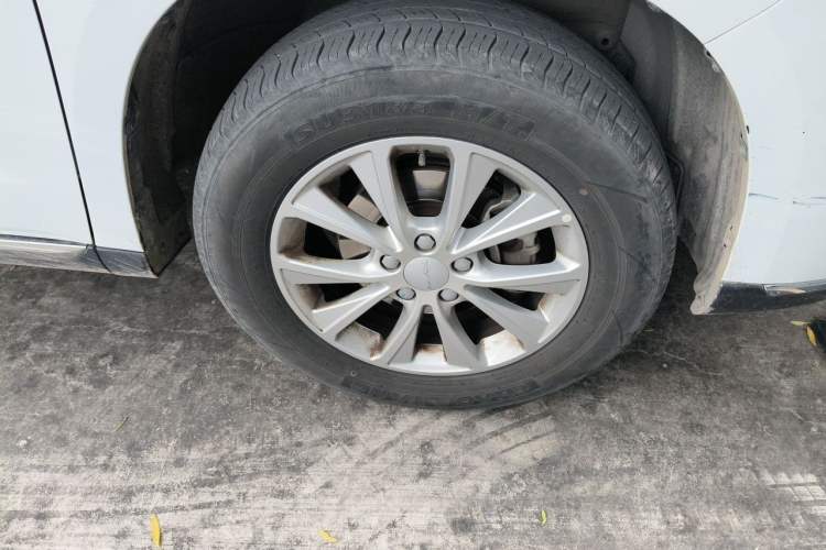 Used Haval M6 2021 PLUS 1.5T DCT Luxury Smart Connectivity Model Right Front Wheel Hub