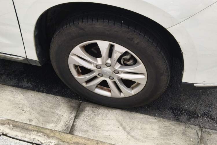 Used Haval M6 2021 PLUS 1.5T DCT Elite Smart Connectivity Model Right Front Wheel Hub