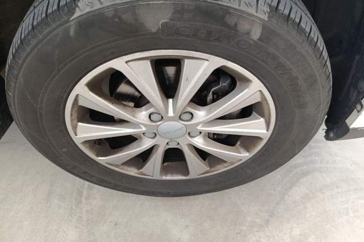 Used Haval M6 2021 PLUS 1.5T DCT Luxury Smart Connectivity Model Right Front Wheel Hub