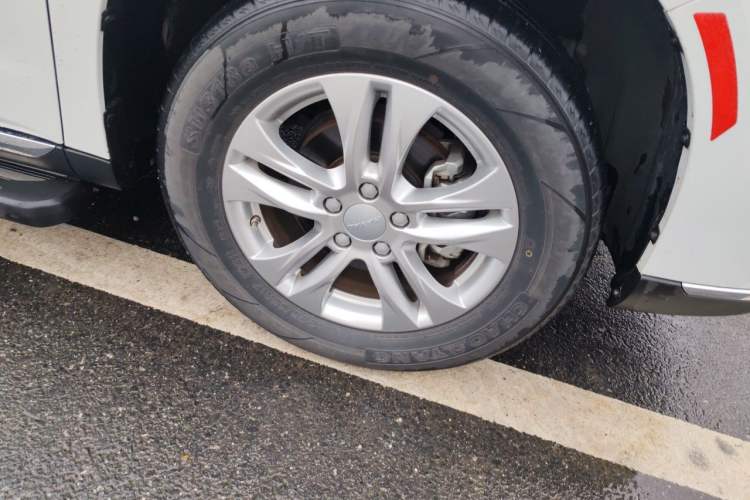 Used Haval M6 2021 PLUS 1.5T Manual Elite Smart Connectivity Model Right Front Wheel Hub