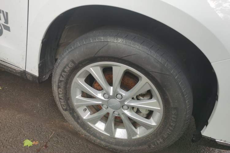 Used Haval M6 2021 PLUS 1.5T DCT Luxury Smart Connectivity Model Right Front Wheel Hub