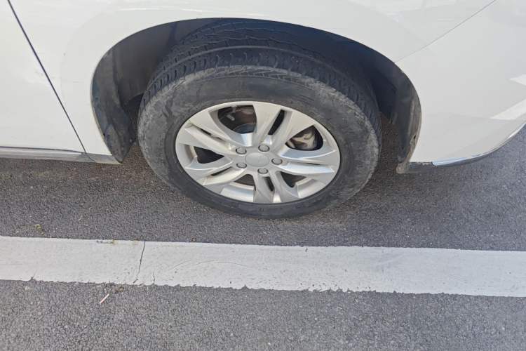 Used Haval M6 2021 PLUS 1.5T Manual Elite Smart Connectivity Model Right Front Wheel Hub
