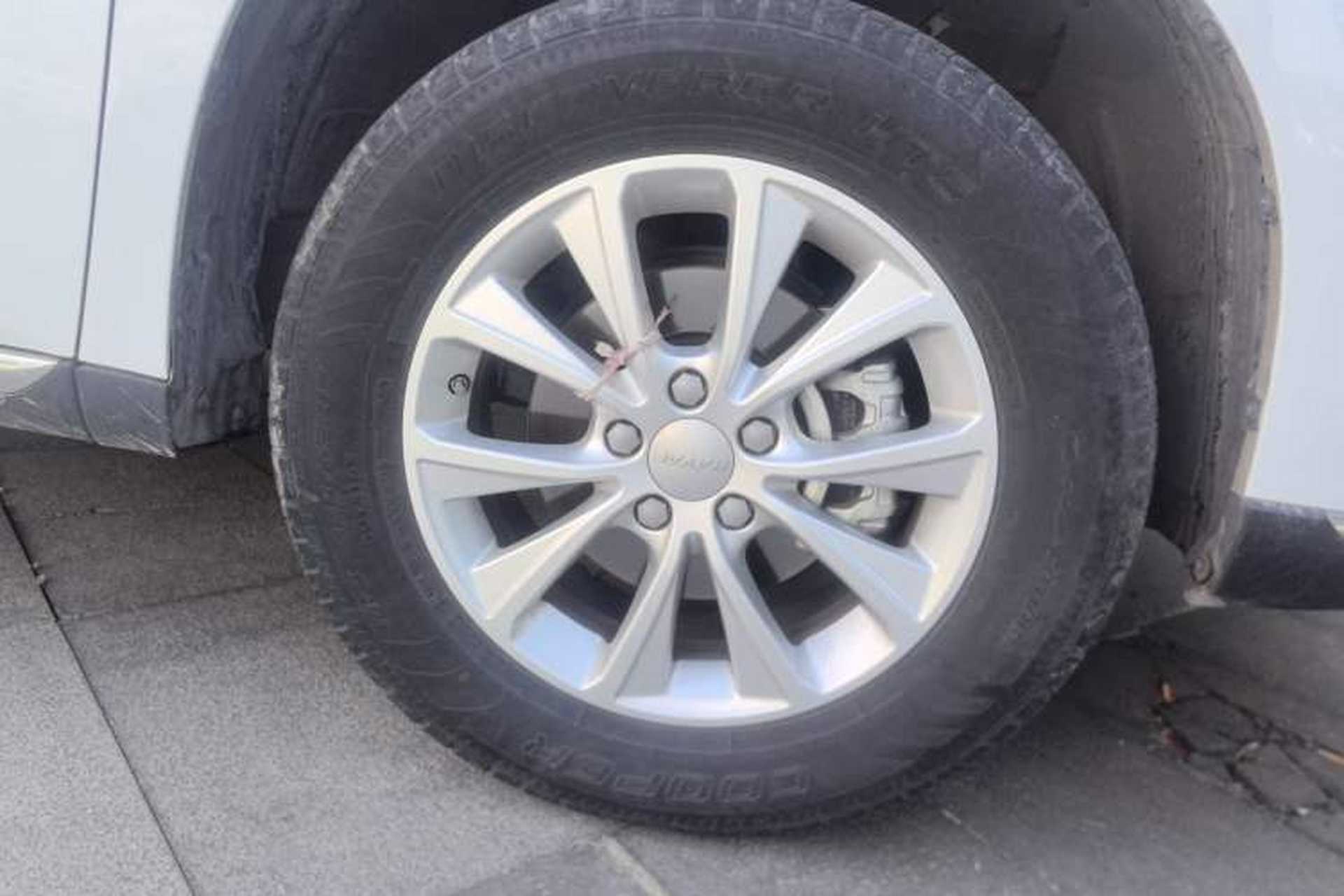 Used Haval M6 2021 PLUS 1.5T Manual Luxury Smart Connectivity Model Right Front Wheel Hub