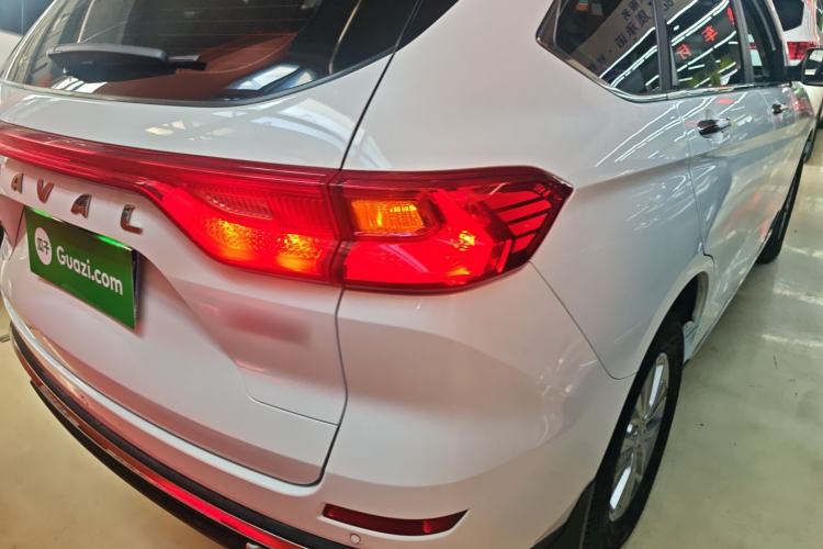 Used Haval M6 2021 PLUS 1.5T DCT Luxury Smart Connectivity Model Right Rear Taillight