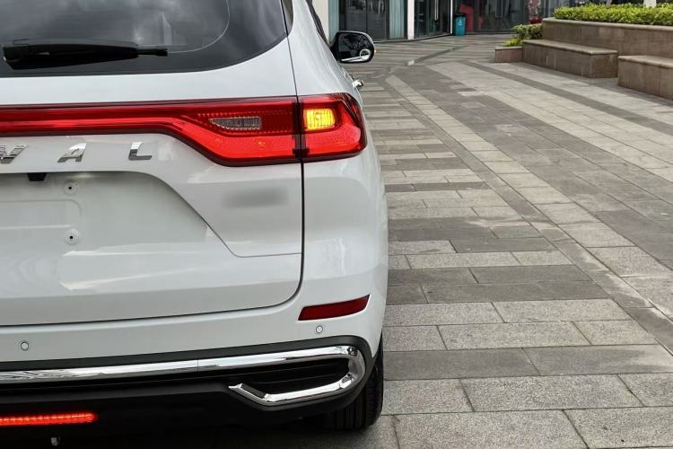 Used Haval M6 2021 PLUS 1.5T Manual Luxury Smart Connectivity Model Right Rear Taillight