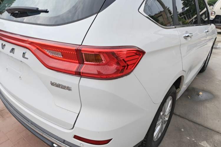 Used Haval M6 2021 PLUS 1.5T DCT Luxury Smart Connectivity Model Right Rear Taillight