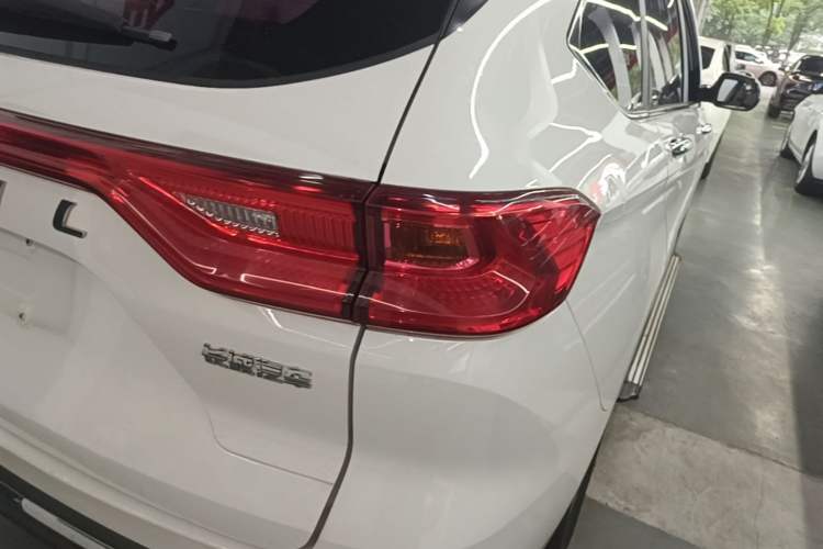 Used Haval M6 2021 PLUS 1.5T DCT Luxury Smart Connectivity Model Right Rear Taillight