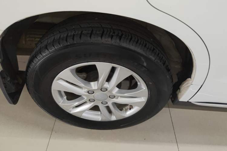 Used Haval M6 2021 PLUS 1.5T DCT Comfort Edition Right Rear Wheel Hub